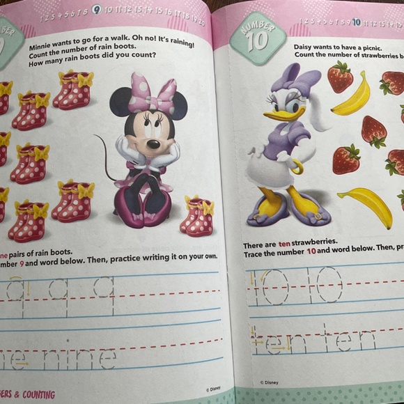 Disney Minnie learning book - Picture 3 of 3